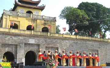 Eight years since it was excavated, the royal citadel opened to the public the first time on October 2 at 18 Hoang Dieu, Hanoi.