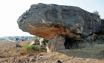 Neolithic dolmen on the outskirts of Islamabd. 1-17-2011_26058_l_akb