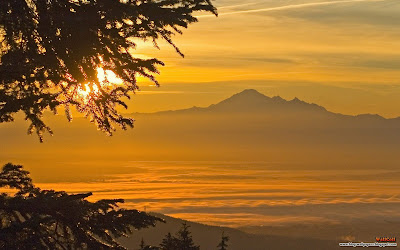 click to download free best desktop wallpaper - Fraser Valley Sunrise Mount Baker British Columbia