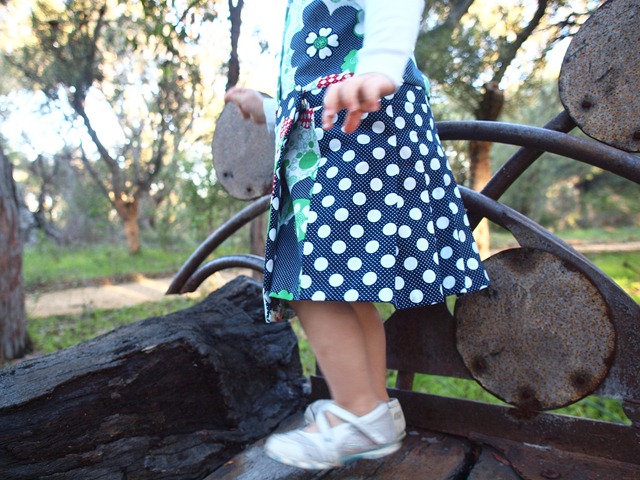 [the finished pleats side on[3].jpg]