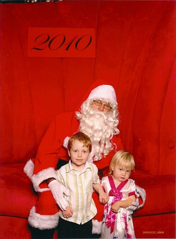 [with Santa 20100001[4].jpg]