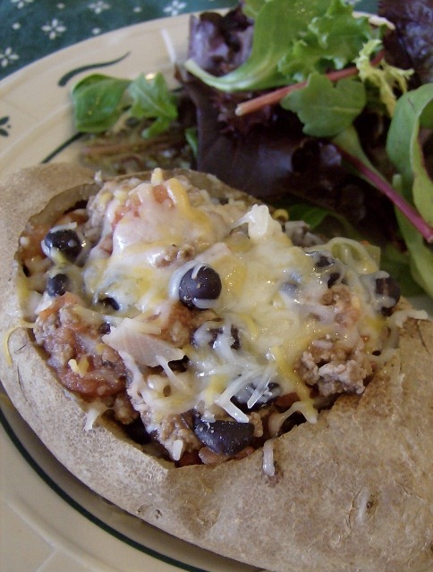 [Chili Stuffed Potato 2 (484x640)[5].jpg]