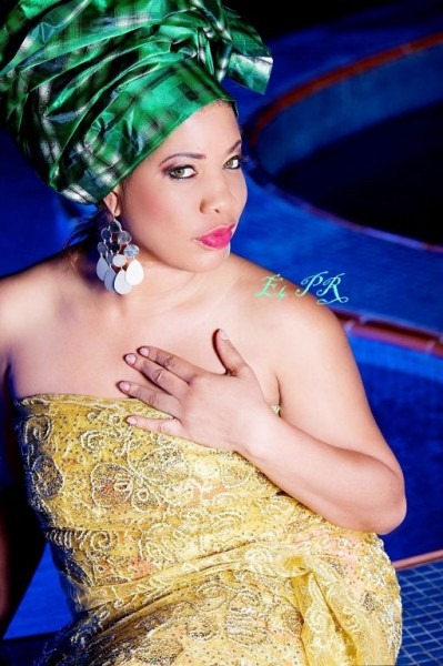 [Monalisa-Chinda-02[2].jpg]