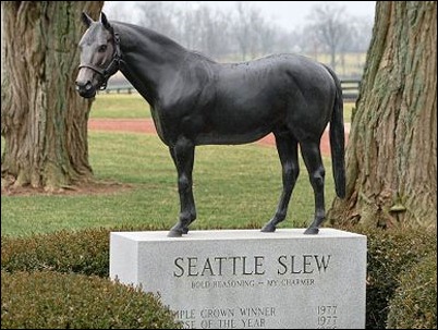 La statue du grand champion Seattle Slew