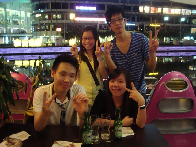 [DSC020304.jpg]