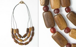 Collar de madera