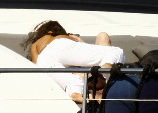 [gaga-france-05[15][2].jpg]