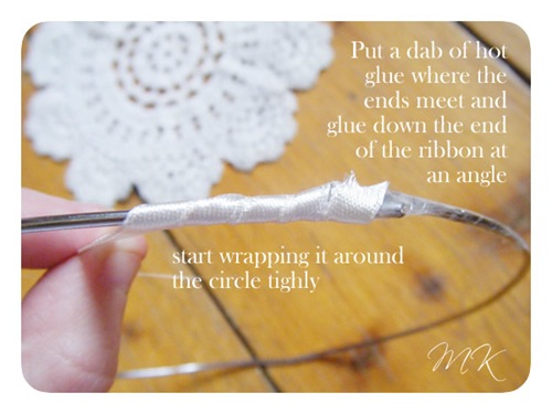 Doily Mobile 13
