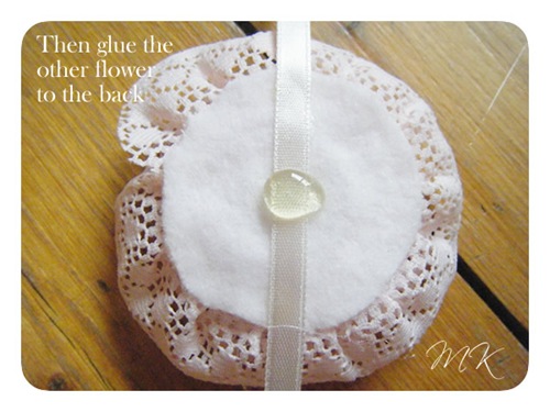 Doily Mobile 21