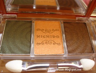 nichido stardust palette close up, by bitsandtreats