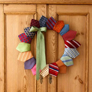 [tie-wreath-fb[4].jpg]