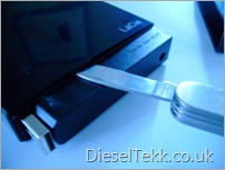 DieselTekk.co.uk - LaCie Little Disk 320GB Hard Drive Removal (3) DieselTekk.co.uk - LaCie Little Disk 320GB Hard Drive Removal (3)