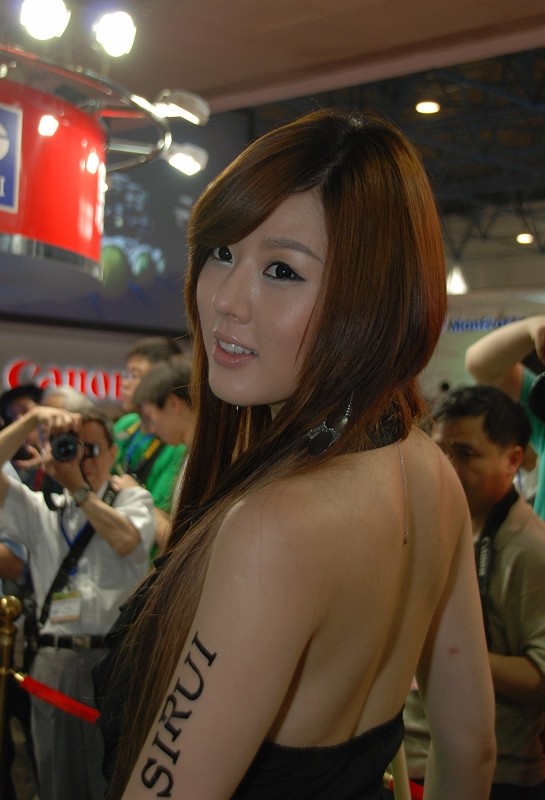 美眉日报 a3769192 s P&E 2009 展会美女模特