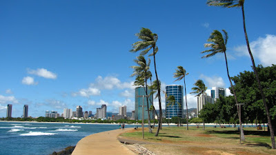 ala_moana_beach_park.JPG