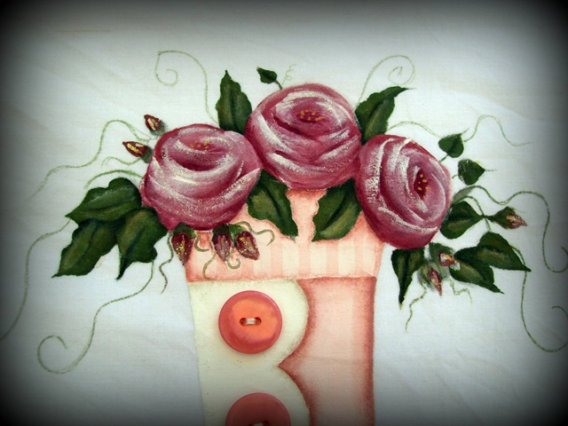 [Fee's apron close up roses[8].jpg]