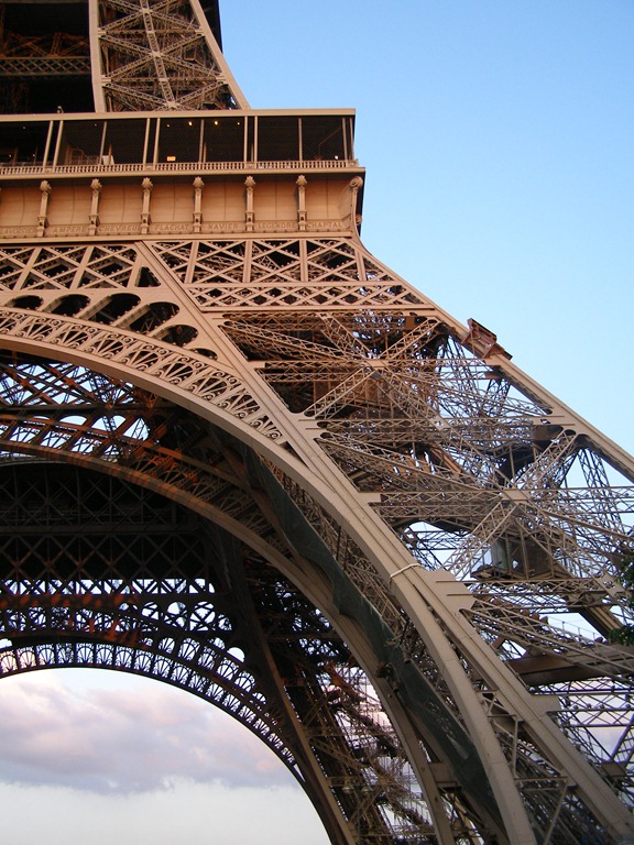 [Eiffel Tower[4].jpg]