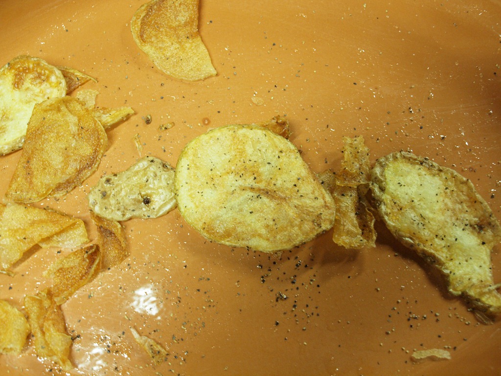 [homemade potato chips 002[2].jpg]