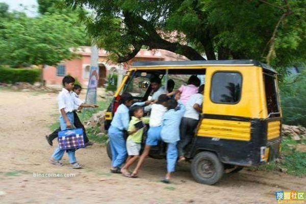 [school_buses25[2].jpg]