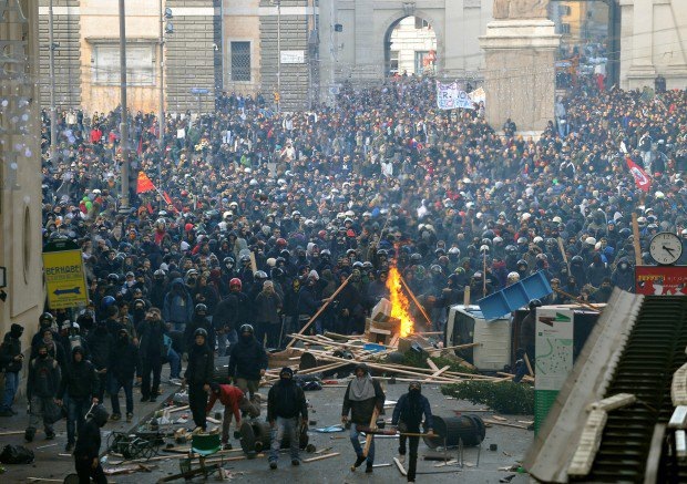 [roma[3].jpg]