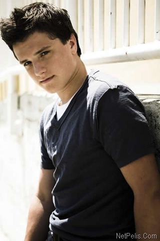 [josh-hutcherson[9].jpg]