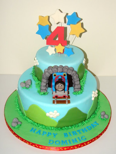 Thomas the Train Cake 098.JPG