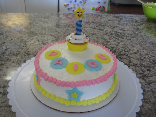 cupcakecake.jpg