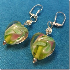fantasycreations green lampglass heart dangle earrings