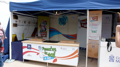 La cuina a la carpa del Consell La cuina dins la carpa del Consell