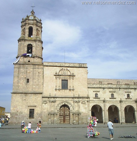 [Morelia 2009 (15)santuario[9].jpg]