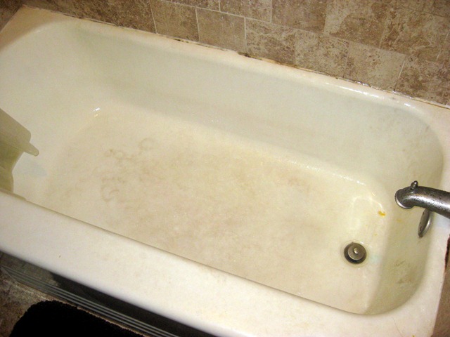 [tub before and after 082010 (1)[2].jpg]