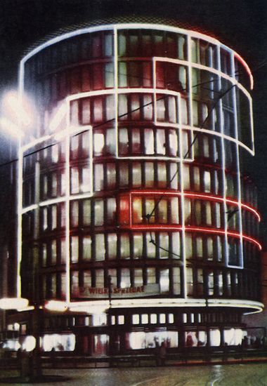 Cartes Postales Pop et  Kitsch des années 50, 70 et 70 - Pop and kitsch vintage postcards from the fifties, the sixties and the seventies : Bienvenue en Pologne POZNAN Powsezechny Dom Towarowy
