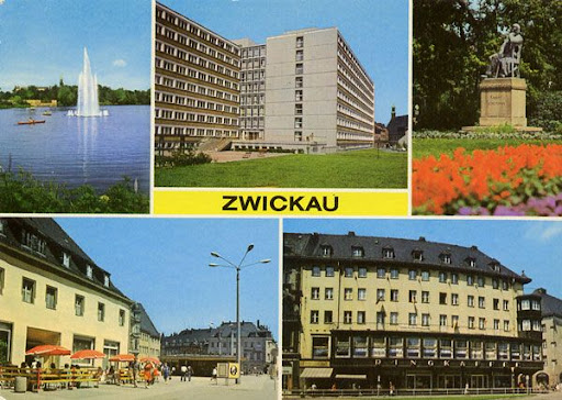 Cartes Postales Pop et  Kitsch des années 50, 70 et 70 Back in town / De retour en ville