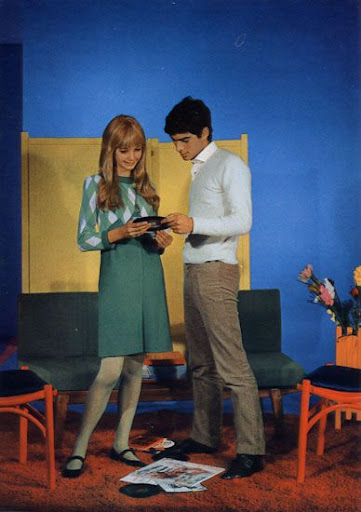 Cartes Postales Pop et  Kitsch des années 50, 70 et 70 Groovy couples / Couples branchés