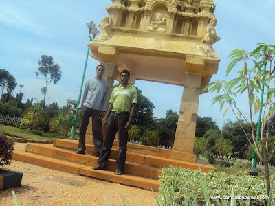 Samaresh & Udhaya @Mekhri circle