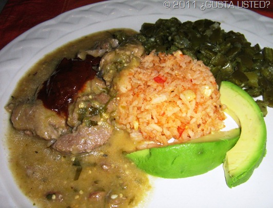 ENTOMATADO, NOPALES EN VERDE Y ARROZ (1) ENTOMATADO, NOPALES EN VERDE Y ARROZ (1)