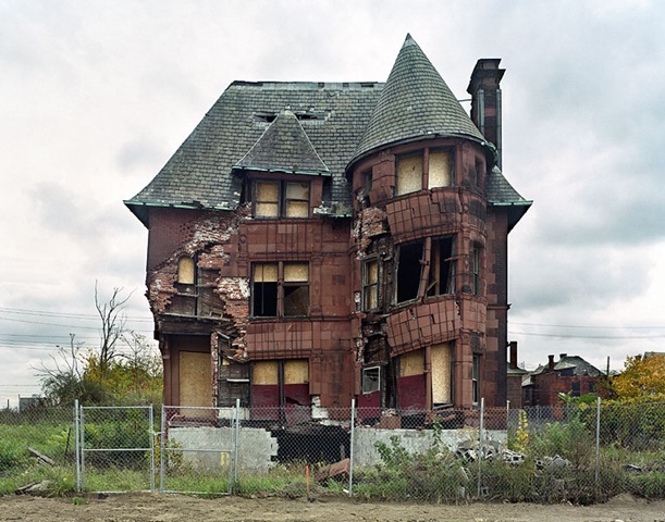 [detroit ruin[4].jpg]