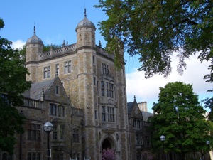 [UOFM LAW-300[3].jpg]