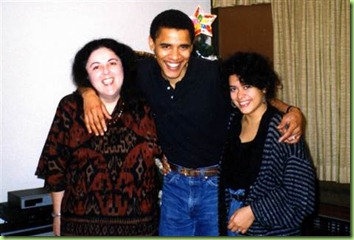g-tdy-110412-obama-mom-sister-830a_grid-6x2