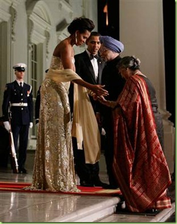 091123-obamaDinner-vmed-660p_grid-4x2