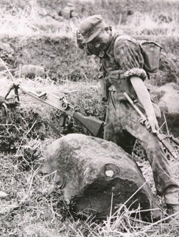 [bren[3].jpg]