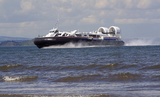 [Hovercraft Civilian and Military Applications 12[2].jpg]