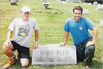 moore_butts_tombstone_20091112_1481992312 moore_butts_tombstone_20091112_1481992312