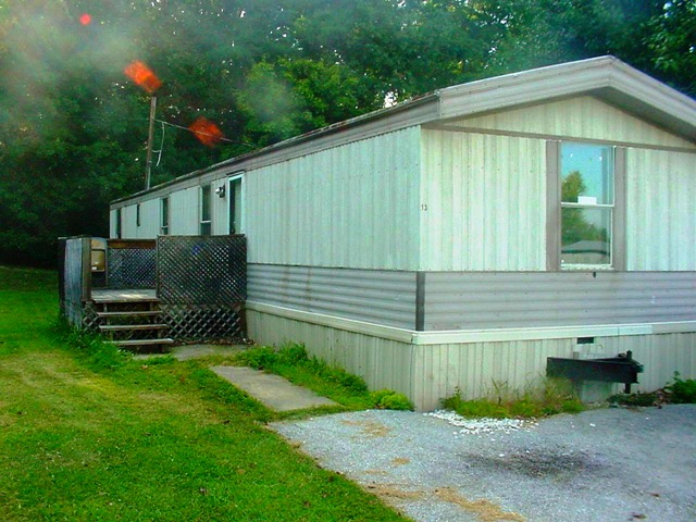[Claytonehomecirca19944.jpg]