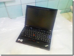 ThinkPad X200s in Bathroom