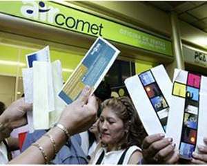 [air-comet[3].jpg]