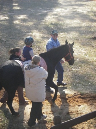 [Grifyn hippotherapy 008[2].jpg]