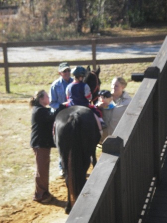 [Grifyn hippotherapy 013[2].jpg]