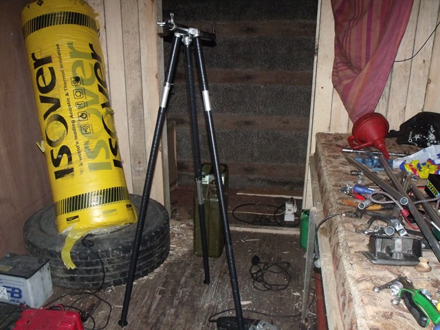 [tripod 004[3].jpg]