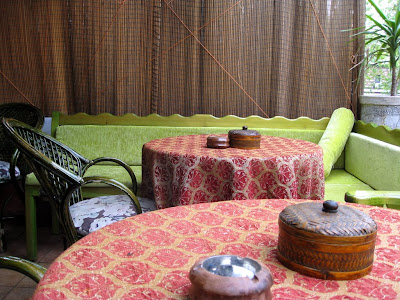 Istanbul cafe tables
