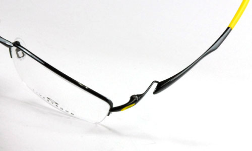 オークリーフレームの新作!LIVESTRONG&DUCATシリーズ オークリーフレームの新作!LIVESTRONG&DUCATシリーズ